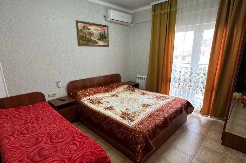 3х местный люкс на третьем этаже с балконом