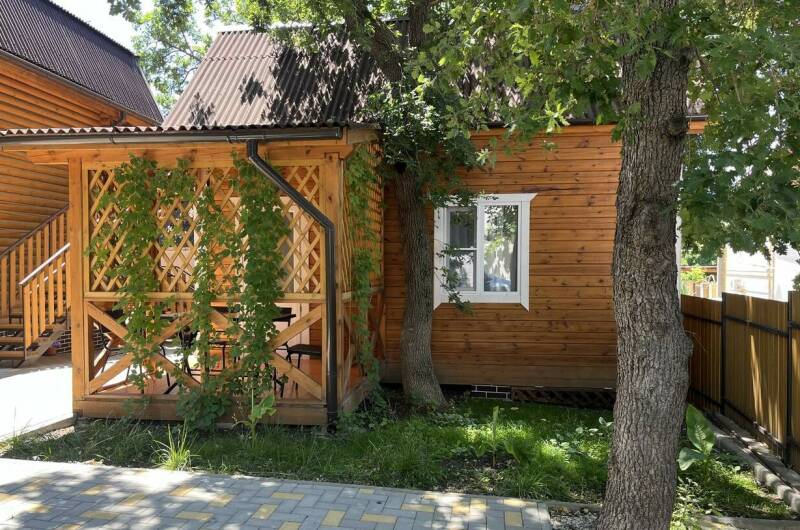 Коттедж на Коллективной 72