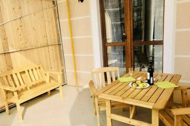 Студия с террасой на Толстом мысе