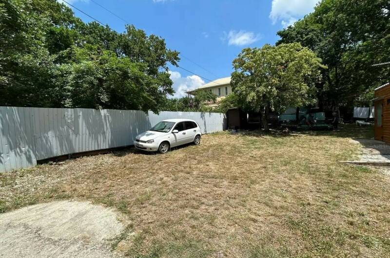 Домики у моря на Революционной