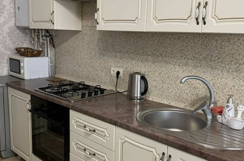 Квартира на Толстого