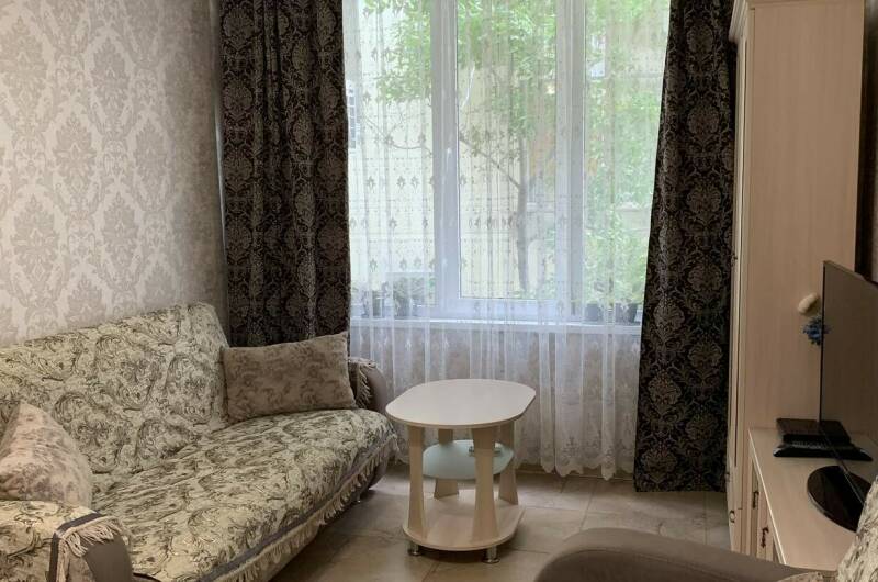 Квартира на Толстого