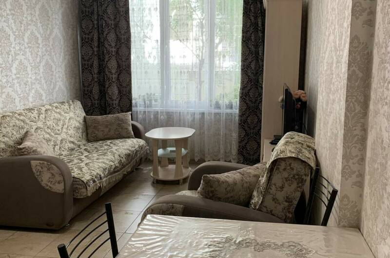 Квартира на Толстого