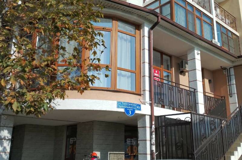Квартира рядом с аквапарком «Золотая бухта»