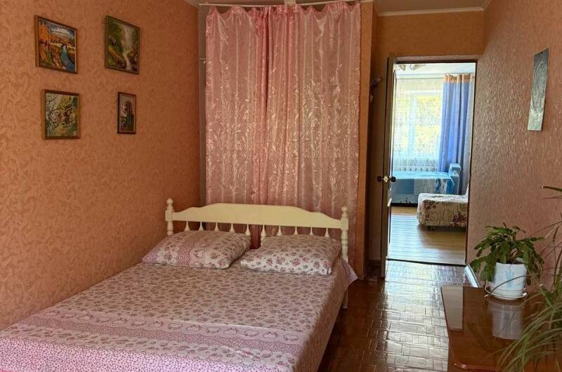 Двухкомнатная квартира на Грибоедова
