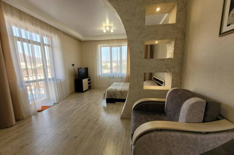 Евродвушка с видом на горы