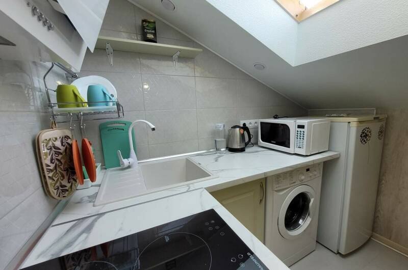 Уютная мансарда с новой мебелью