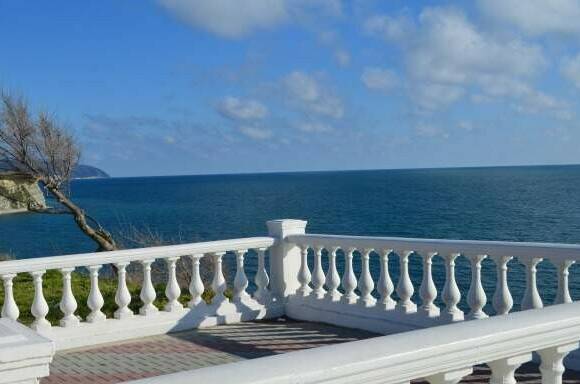 Студия на Крымской