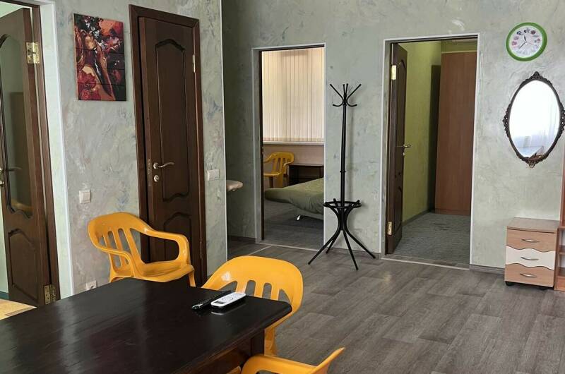 Дом с бассейном