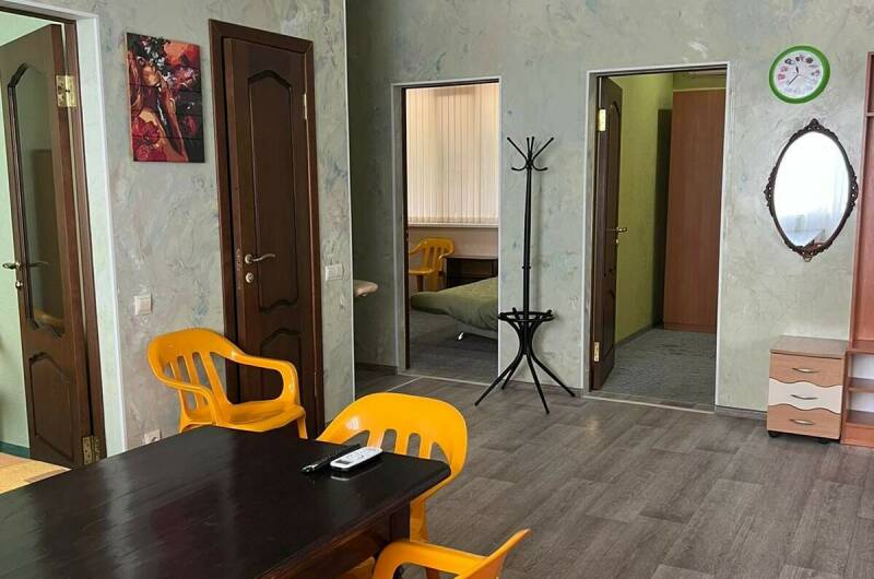 Дом с бассейном