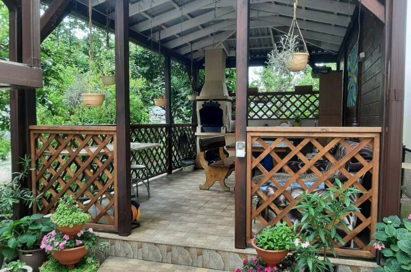 Коттедж с отдельным двором