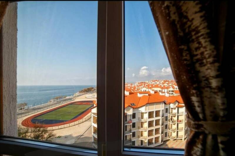 Двухкомнатная квартира с видом на море