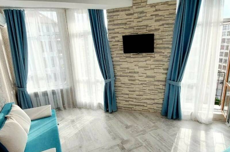 Трехкомнатная квартира у моря