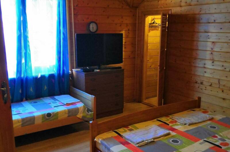 Номер в частном секторе на Школьной