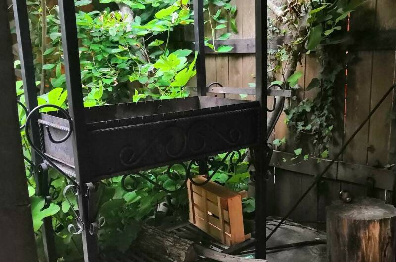 Номер в частном секторе на Школьной