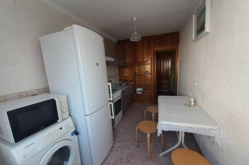 Трехкомнатная квартира на Толстом мысу