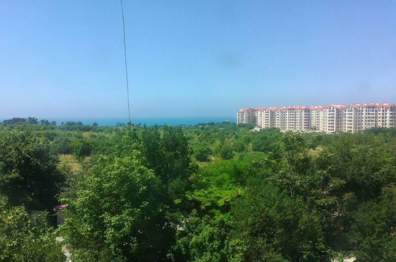 Трехкомнатная квартира на Толстом мысу