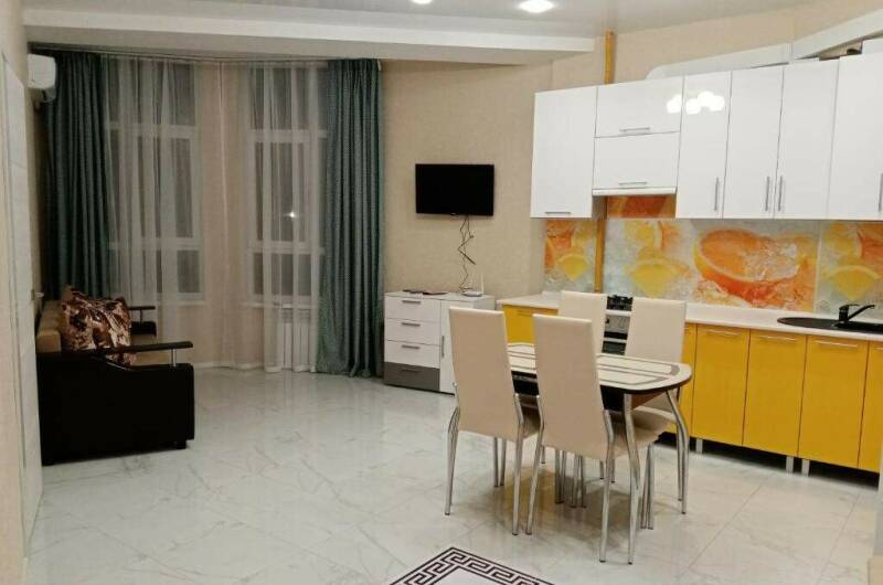 Апартаменты на Крымской «Евротрёшка»