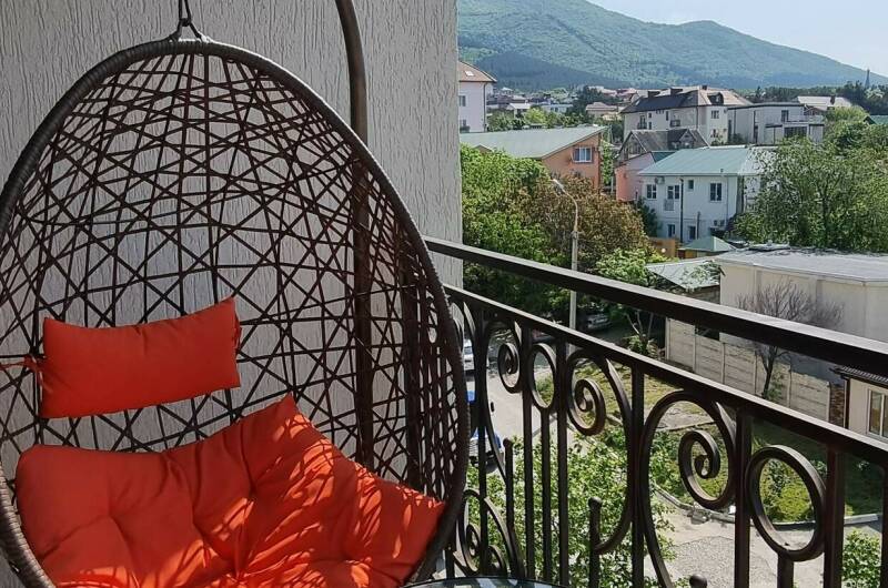 Просторная квартира с видом на море