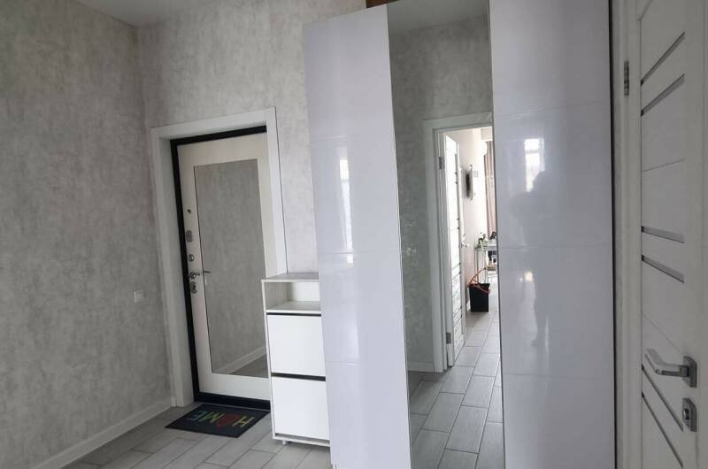 Просторная квартира с видом на море