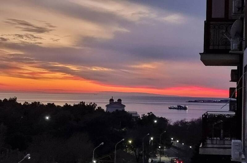 Просторная квартира с видом на море