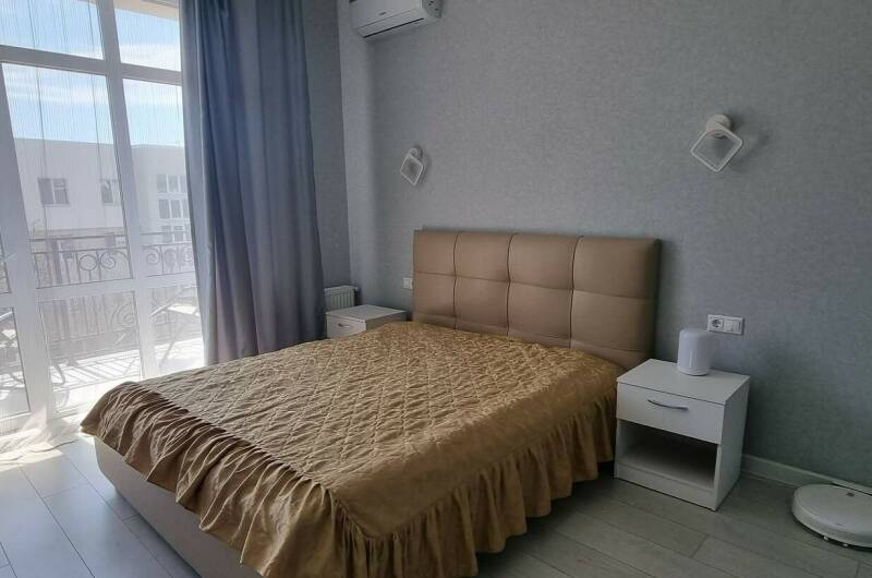 Просторная квартира с видом на море