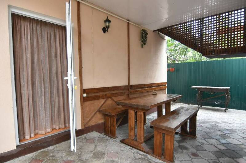 Домовладение «Отдых у Светланы»