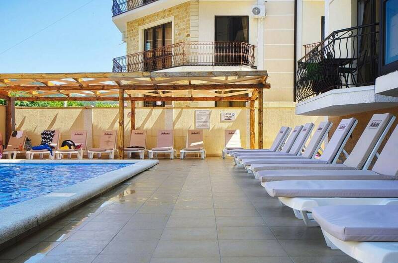 Отель «AsTerias»