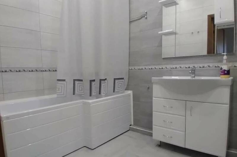 Двухкомнатная квартира на Грибоедова