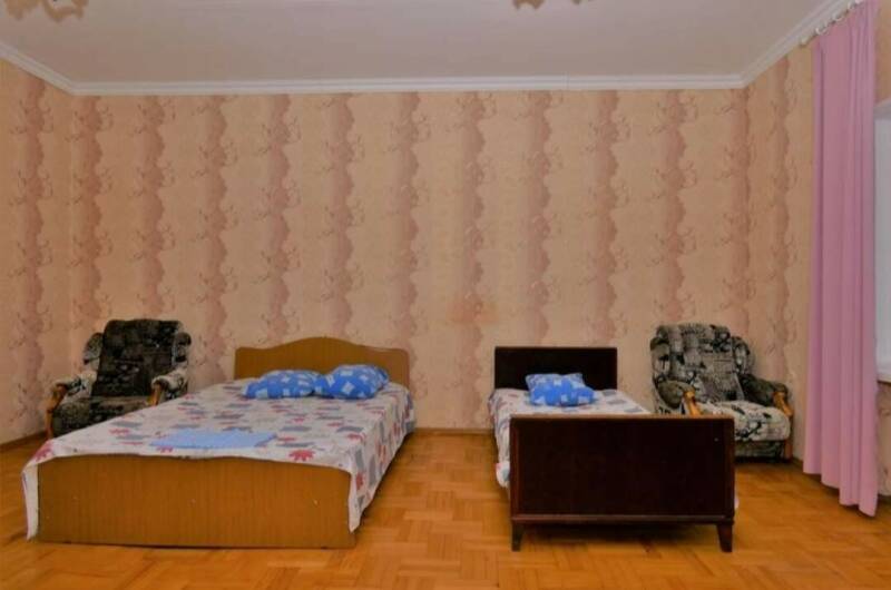 Трёхкомнатная квартира на Короленко