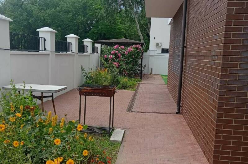 Гостевой дом на Платановой 27