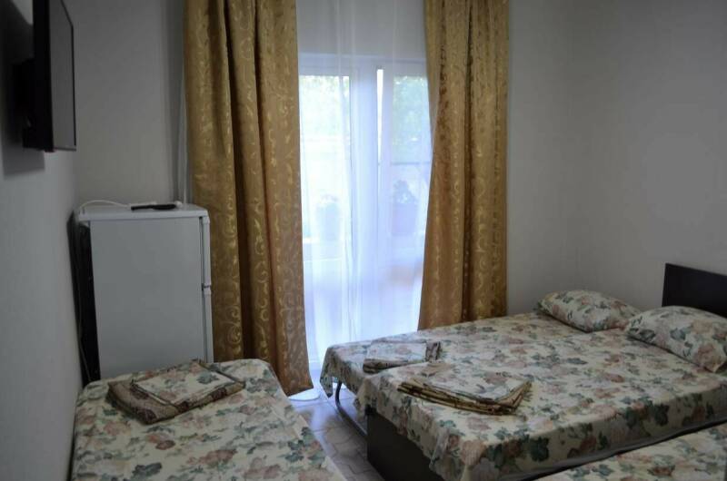 Номера на Революционной 33