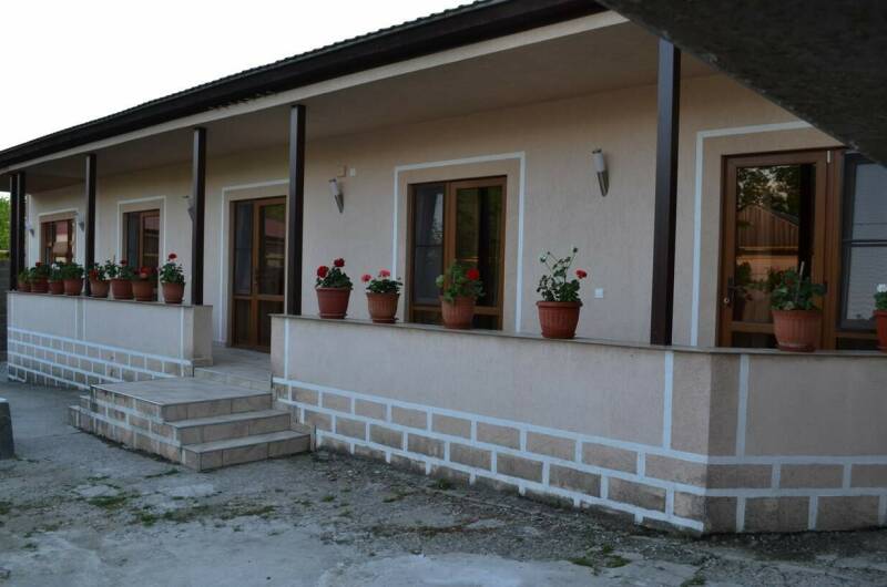 Номера на Революционной 33