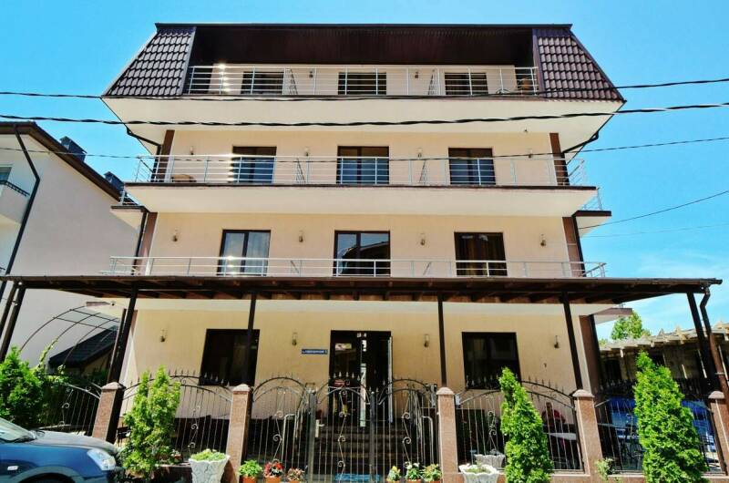 Гостевой дом «Achilles Palace»