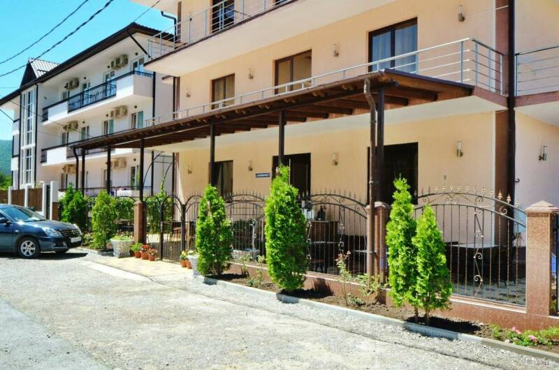 Гостевой дом «Achilles Palace»