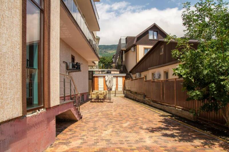 Отель «Милос»