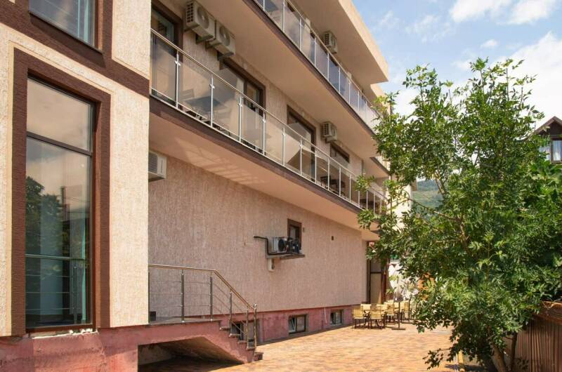 Отель «Милос»