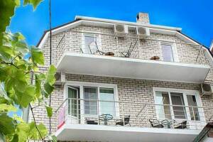 Изображение Гостевой дом «Lovely Place» #1