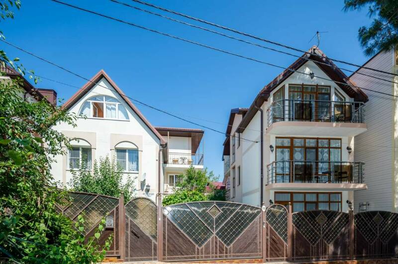 Частный дом «Южный дворик»