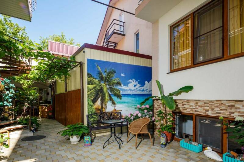 Частный дом «Южный дворик»