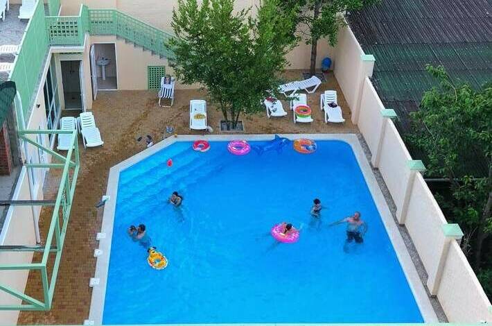 Отель «Гудвин»