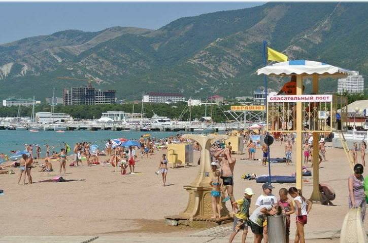 Однокомнатная квартира в центре (Дом книги)