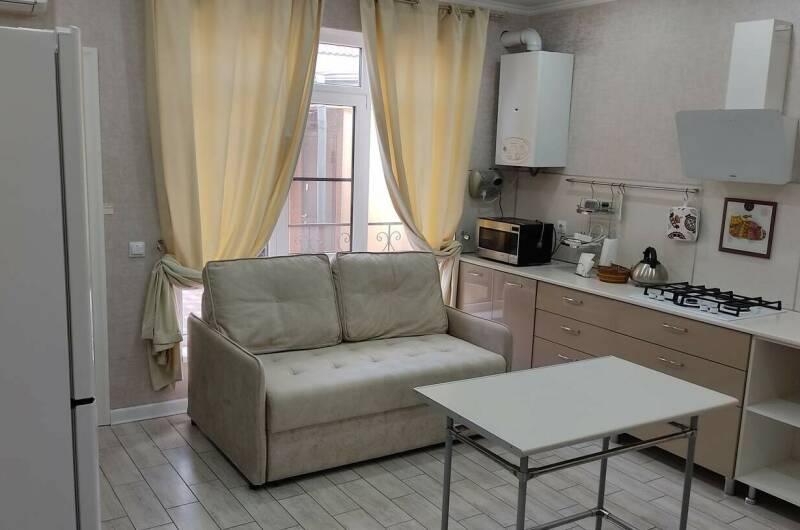 Уютный домик на Новороссийской