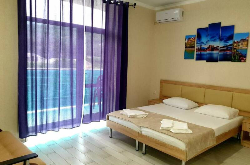 Отель «Corona Palace»