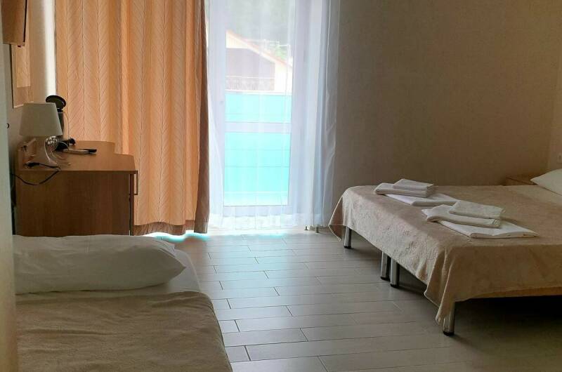 Отель «Corona Palace»