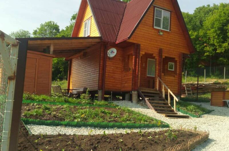 2-х этажный дом из бруса на 20-ти сотках земли