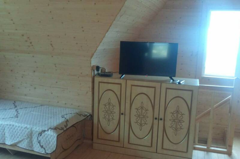 2-х этажный дом из бруса на 20-ти сотках земли