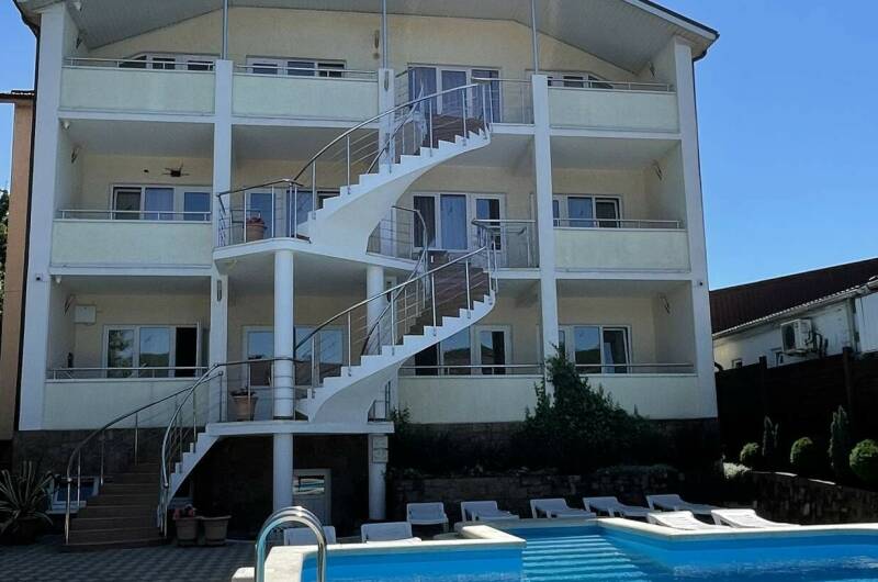 Гостевой дом «Фем Ландия» (Guest House Fem Landia)