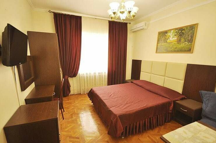 Частный сектор на Толстого