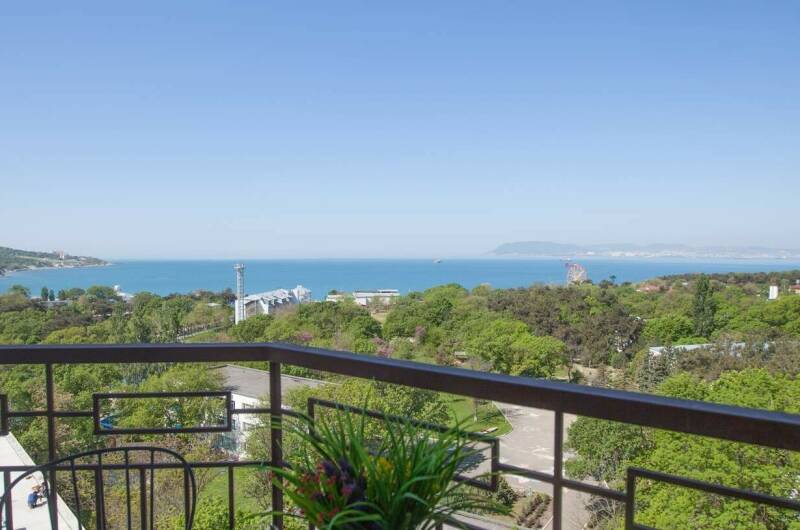 Квартира с видом на море «Апартаменты София»